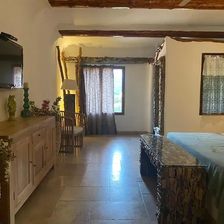 Ξενοδοχείο Domaine De Piscia 3*