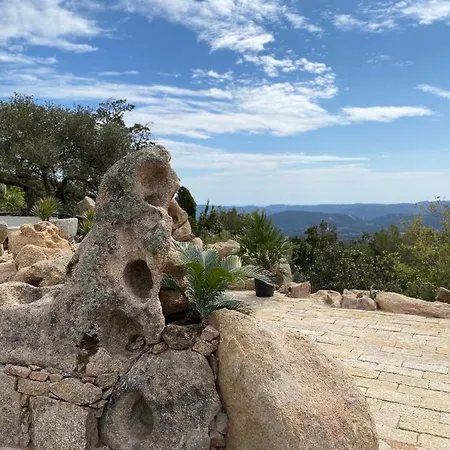 Hotel Domaine De Piscia Figari (Corsica)