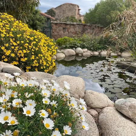 Domaine De Piscia Hotel