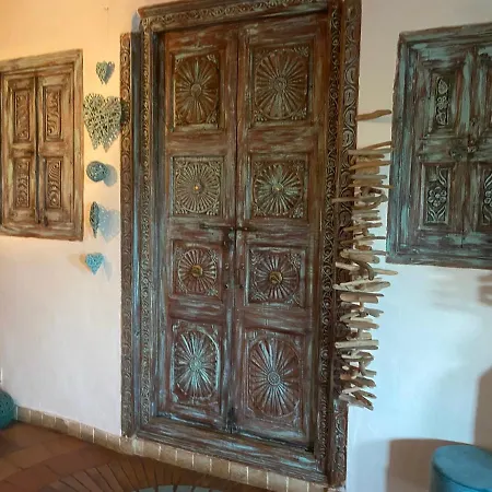 Domaine De Piscia 3* Figari (Corsica)