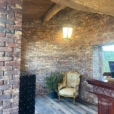 Domaine De Piscia 2*