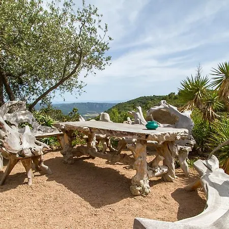 Domaine De Piscia Hotel Figari (Corsica)