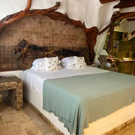 Отель Domaine De Piscia 3*