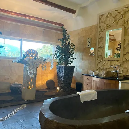 Domaine De 3* Figari (Corsica)