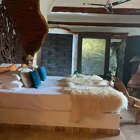 Hotel Domaine De Figari (Corsica)