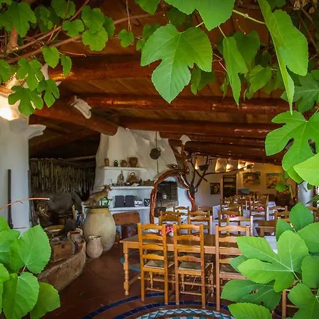 Domaine De Piscia Отель 3*