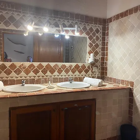Domaine De Piscia Hotel