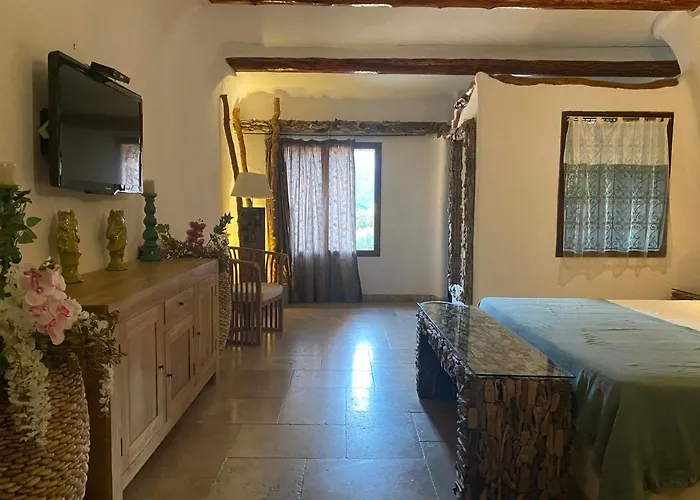 Hotel Domaine De Piscia 3*