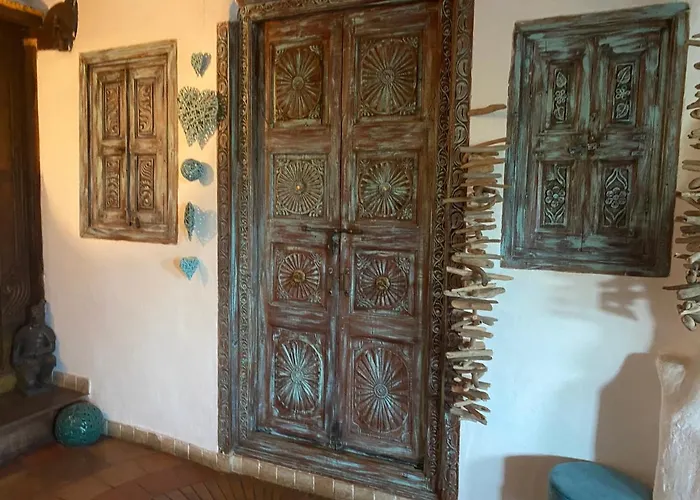 Domaine De Piscia 3* Figari (Corsica)