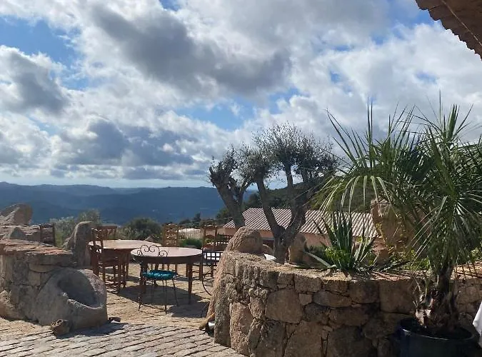 Domaine De Piscia Hotel Figari (Corsica)