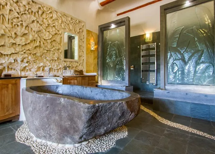 Domaine De Piscia 3*