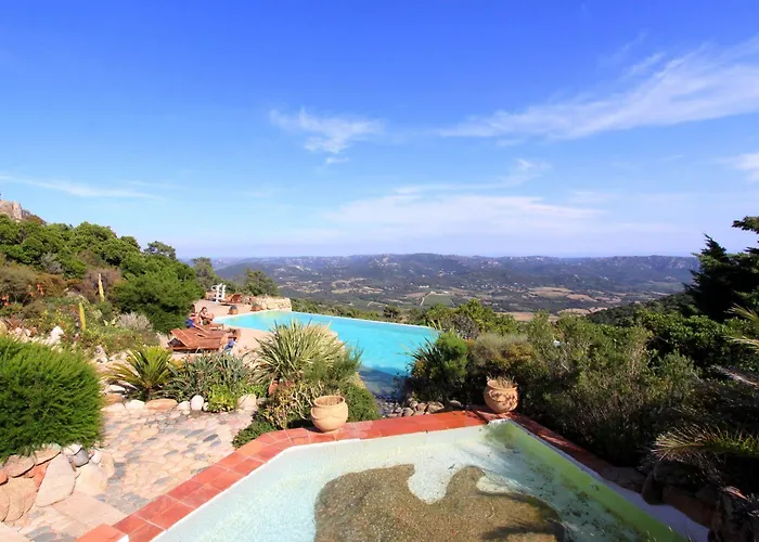 Hotel Domaine De Piscia Figari (Corsica)